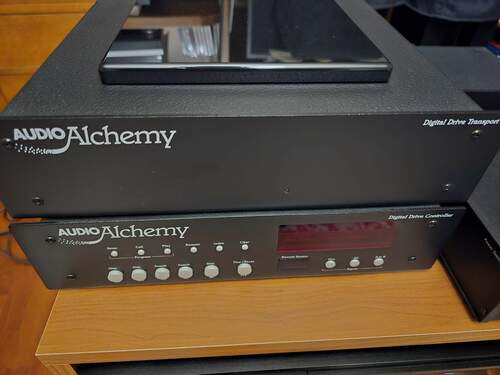 Maggiori informazioni su "Sistema cd/dac Audio Alchemy - RIBASSO-"