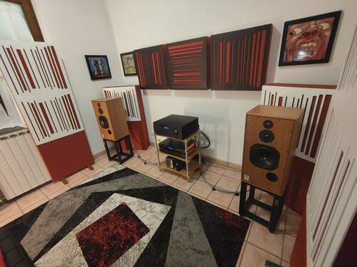 Maggiori informazioni su "Vendo Harbeth Shl5+ XD e stand Tonträger"