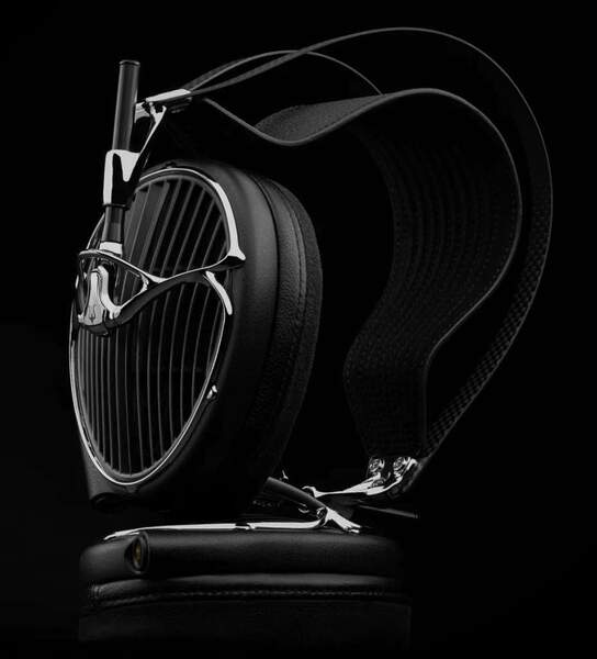Meze_Audio_-_ARTA_-_headphone.thumb.jpg.60d813b9a82921fcf552133df243fb66.jpg