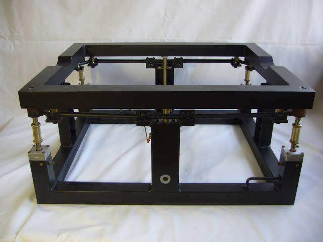 images-4.jpeg.8569780b5e422f1f9c1133498e9416d5.jpeg