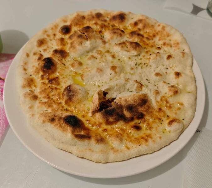 pizza-bianca.jpeg